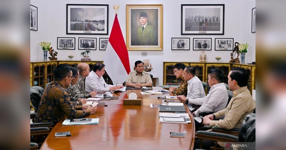 Rapat Bareng Menteri, Seskab Fokus Bahas Energi Dan Ekonomi