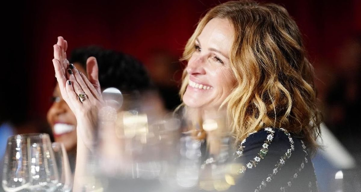 Julia Roberts Mencapai Puncak Ketenaran Yang Spektakuler