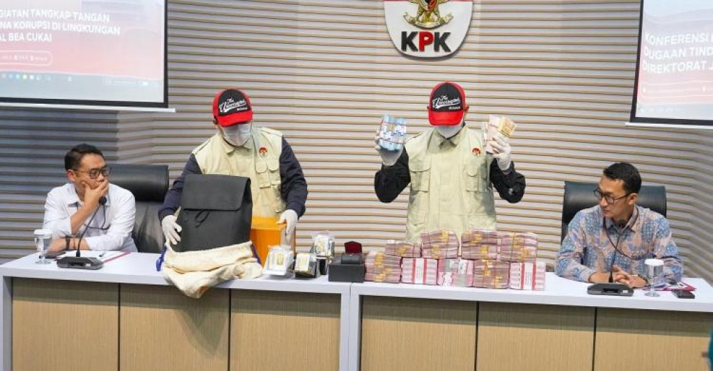 Korupsi Impor Di Bea Cukai Dan Momentum Pembenahan Merata