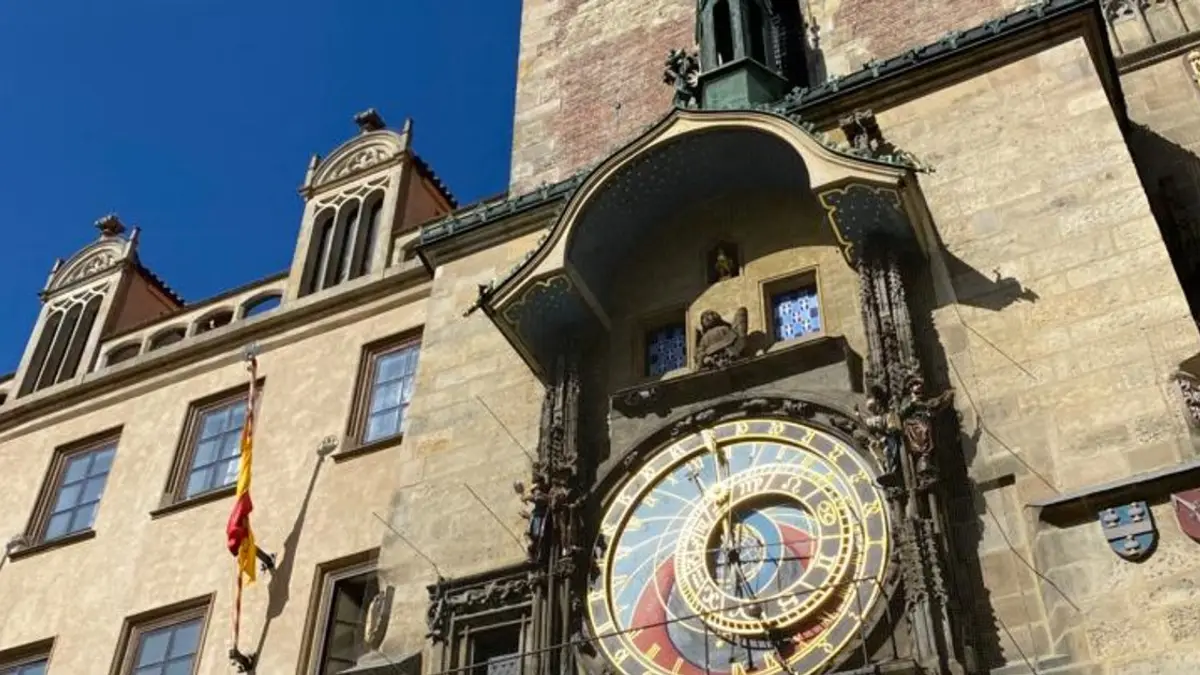 Praha Memiliki Jam