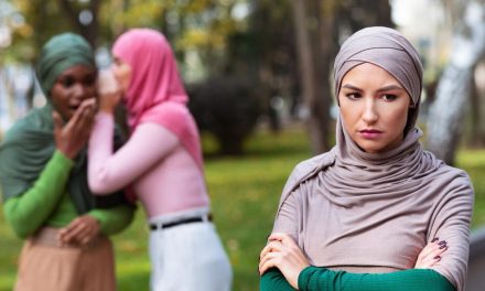 Sifat Dengki Cenderung Membuat Seseorang Di Jauhi, Yuk Simak