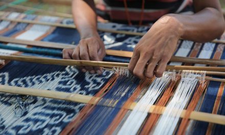 Kain Tenun Elegan Keindahan Dalam Pernikahan Adat Jawa